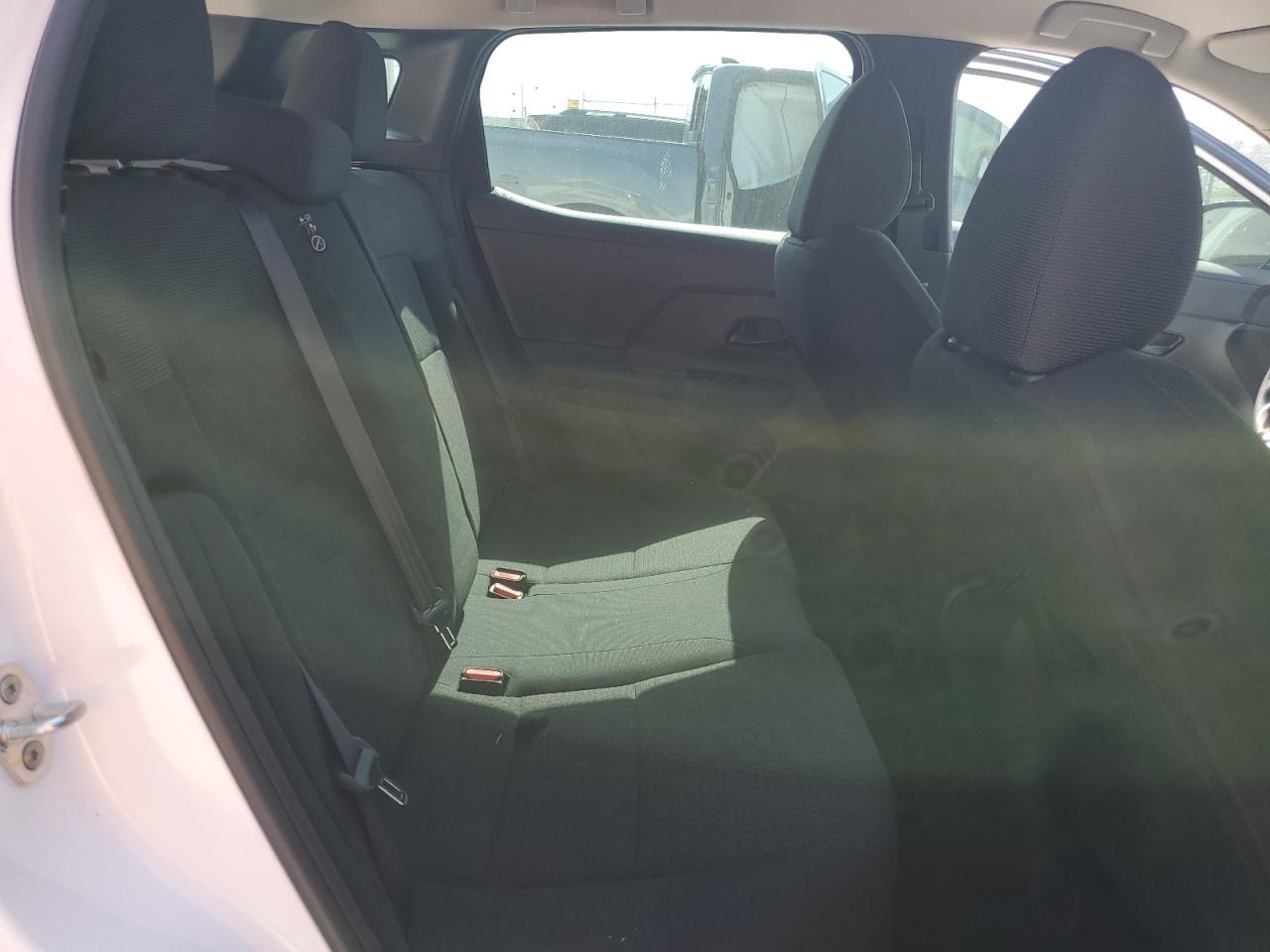 2025 NISSAN KICKS