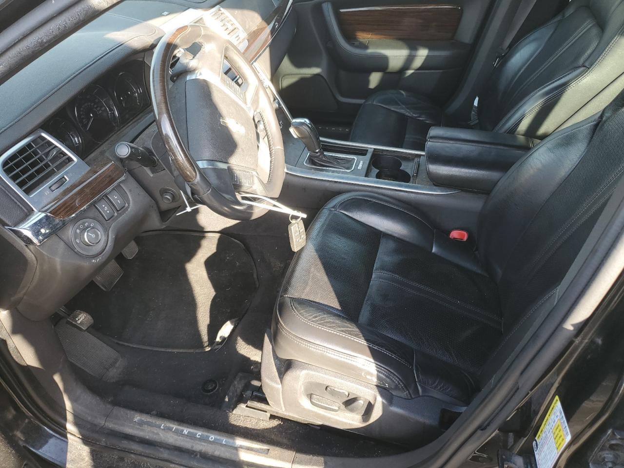 2010 LINCOLN MKS