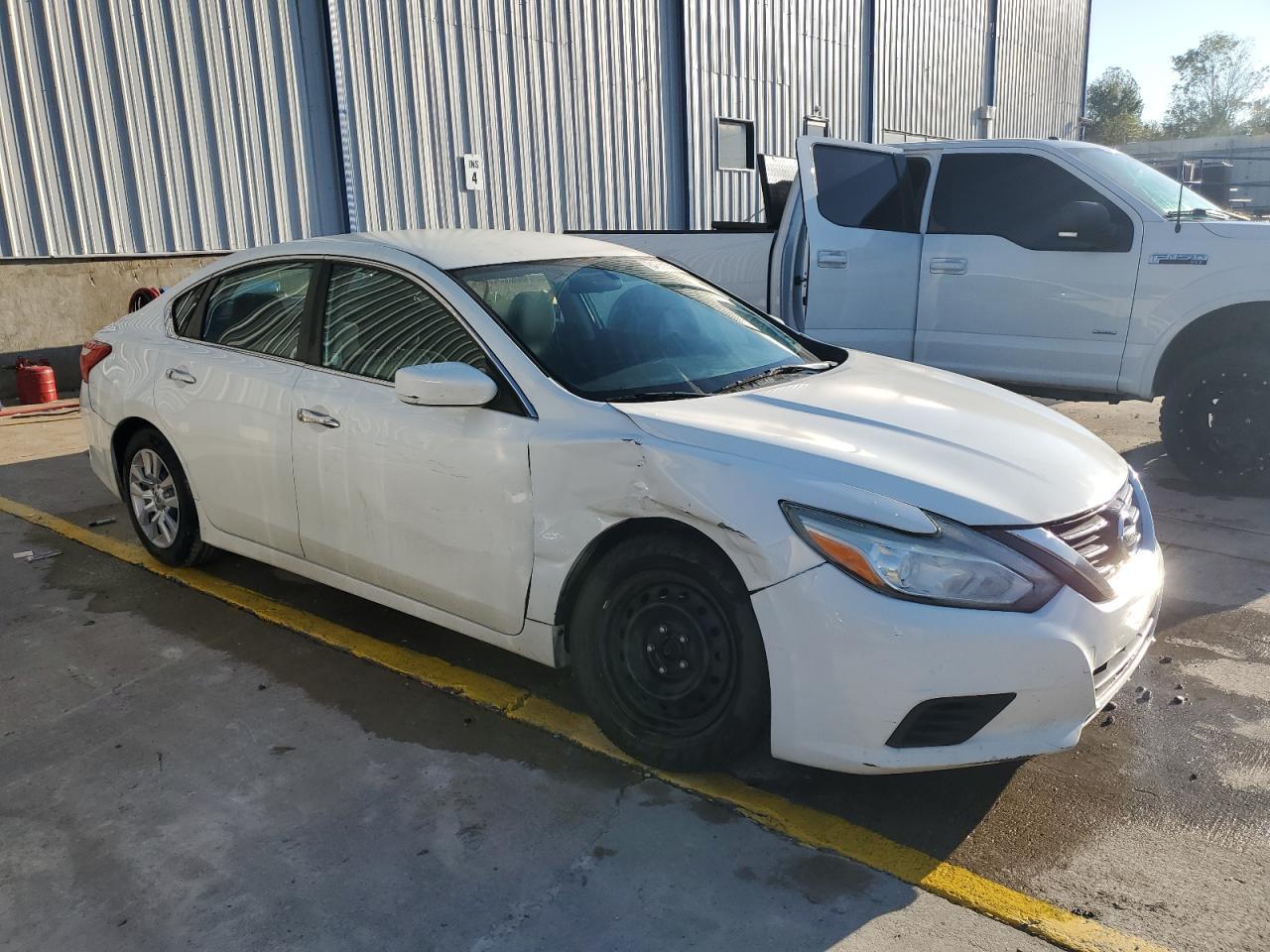 2017 NISSAN ALTIMA