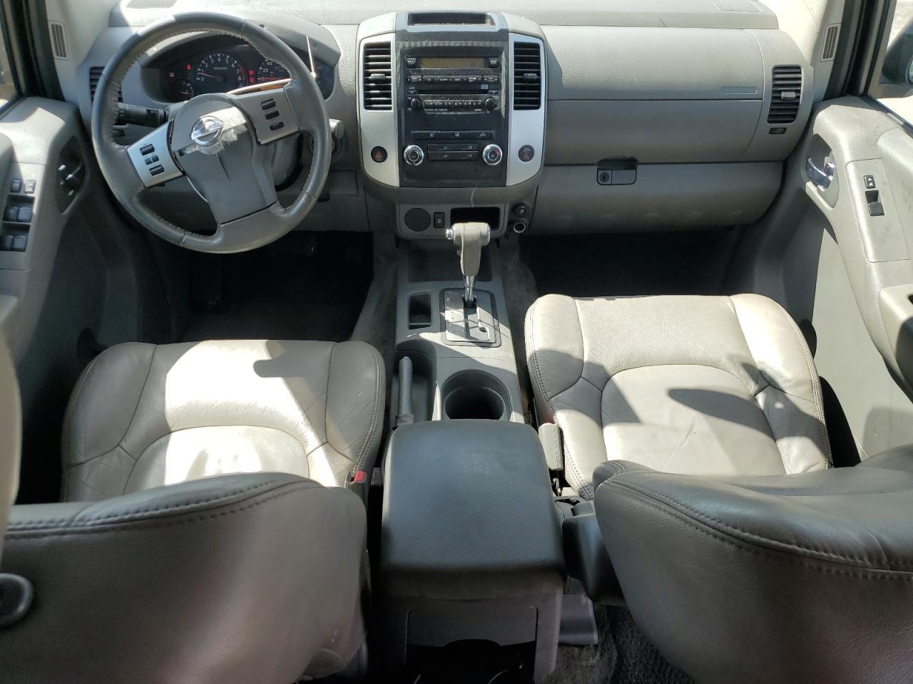 2011 NISSAN Frontier