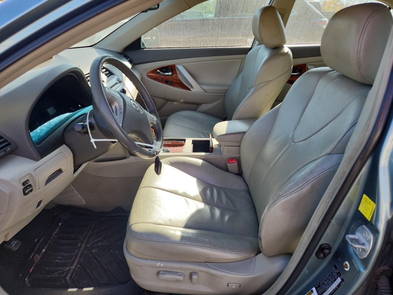 2011 TOYOTA CAMRY