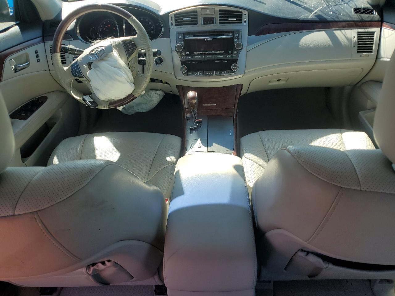 2012 TOYOTA Avalon