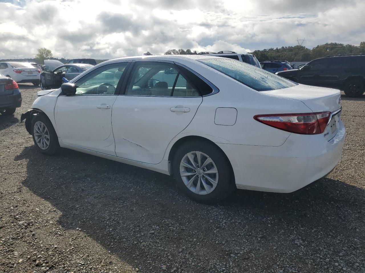 2015 TOYOTA CAMRY