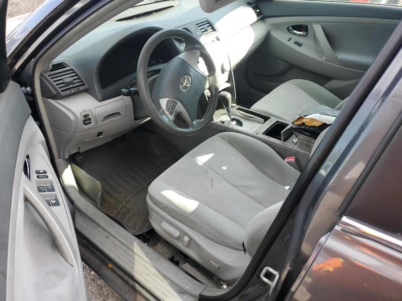 2011 TOYOTA CAMRY