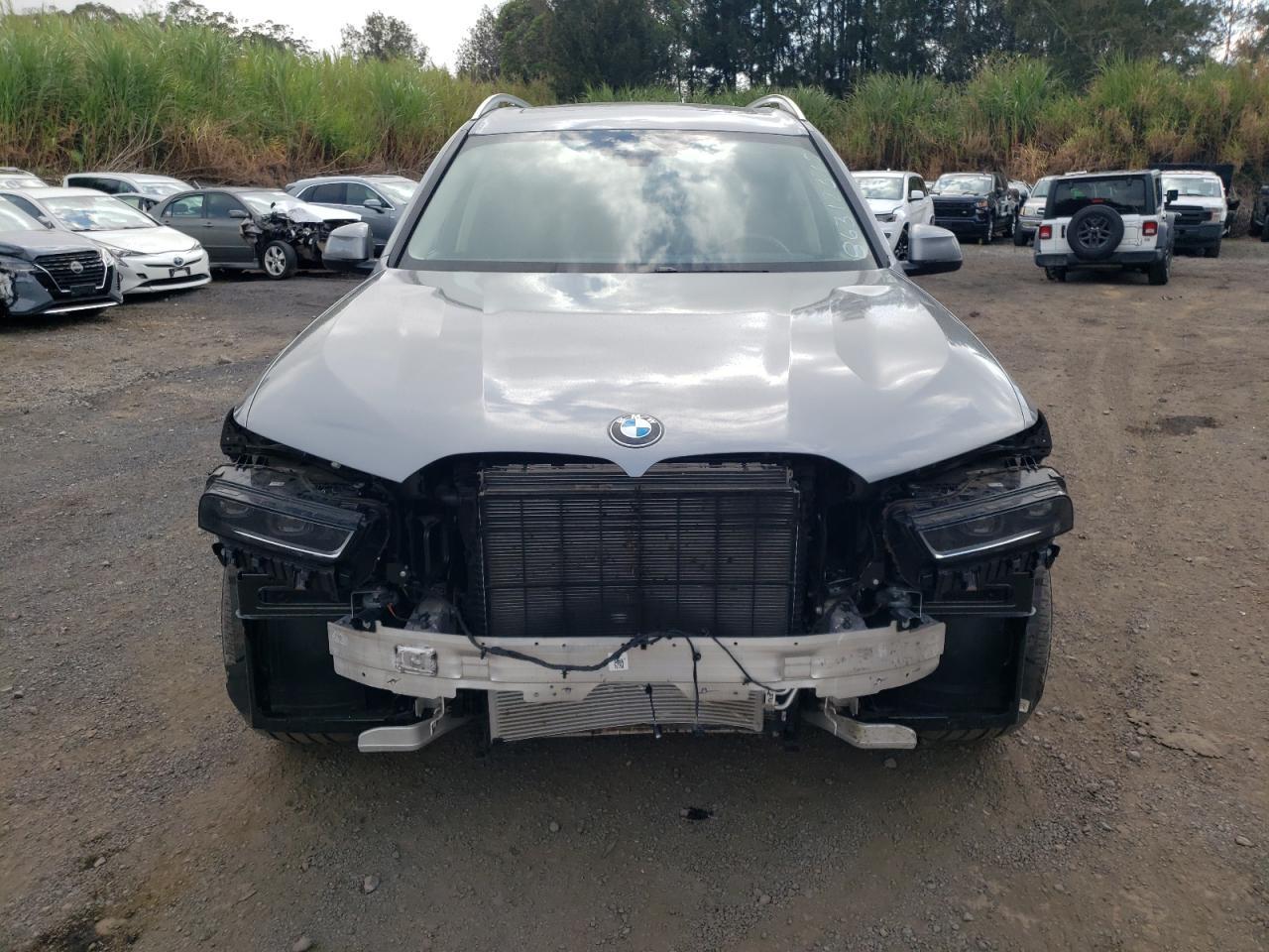 2025 BMW X7