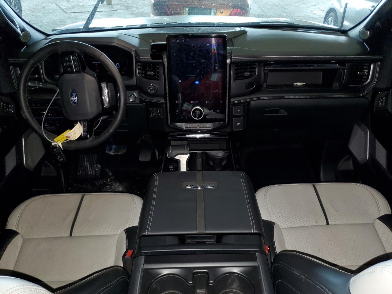 2024 FORD F-150 Lightning