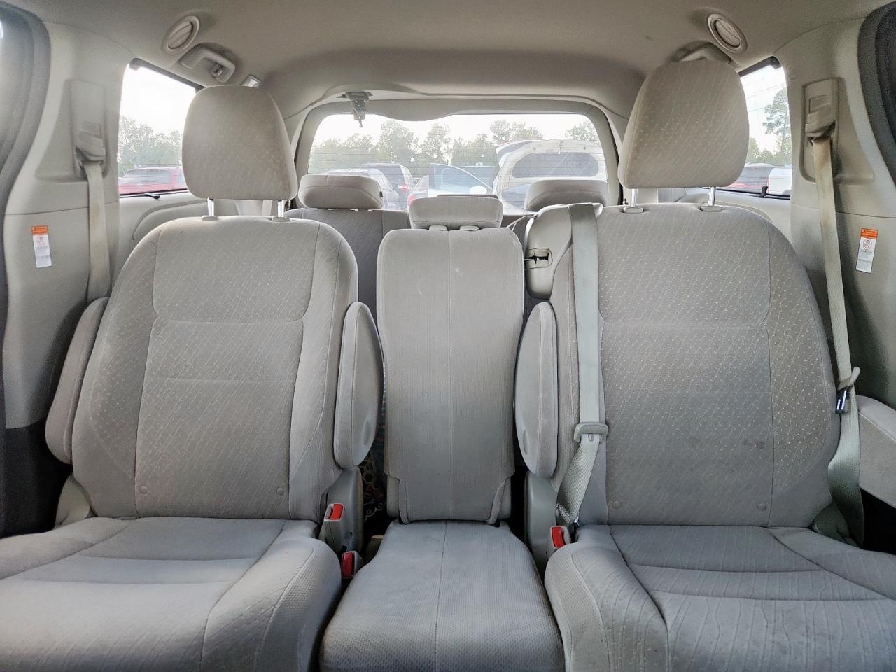 2017 TOYOTA SIENNA