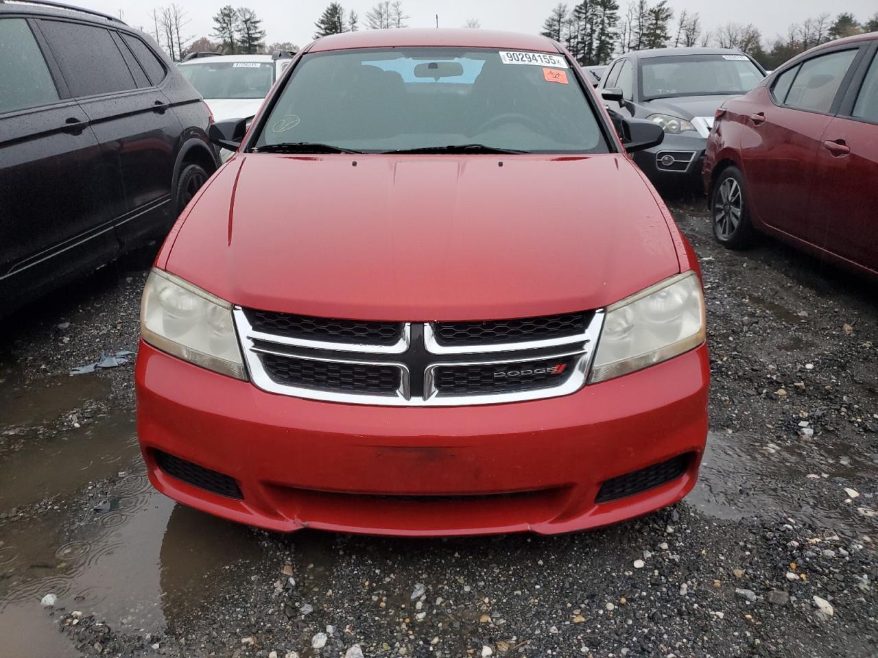 2013 DODGE Avenger