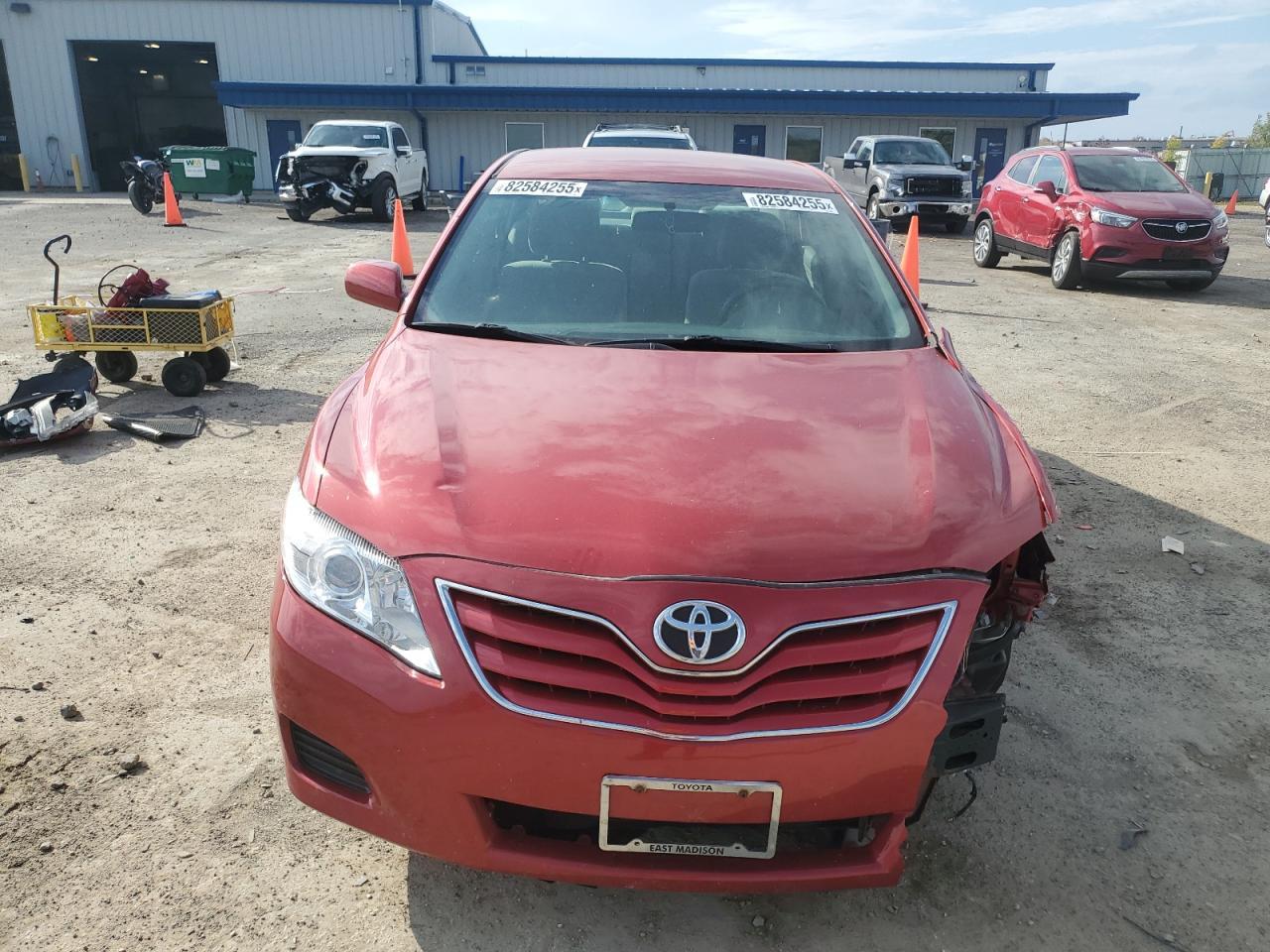 2011 TOYOTA CAMRY