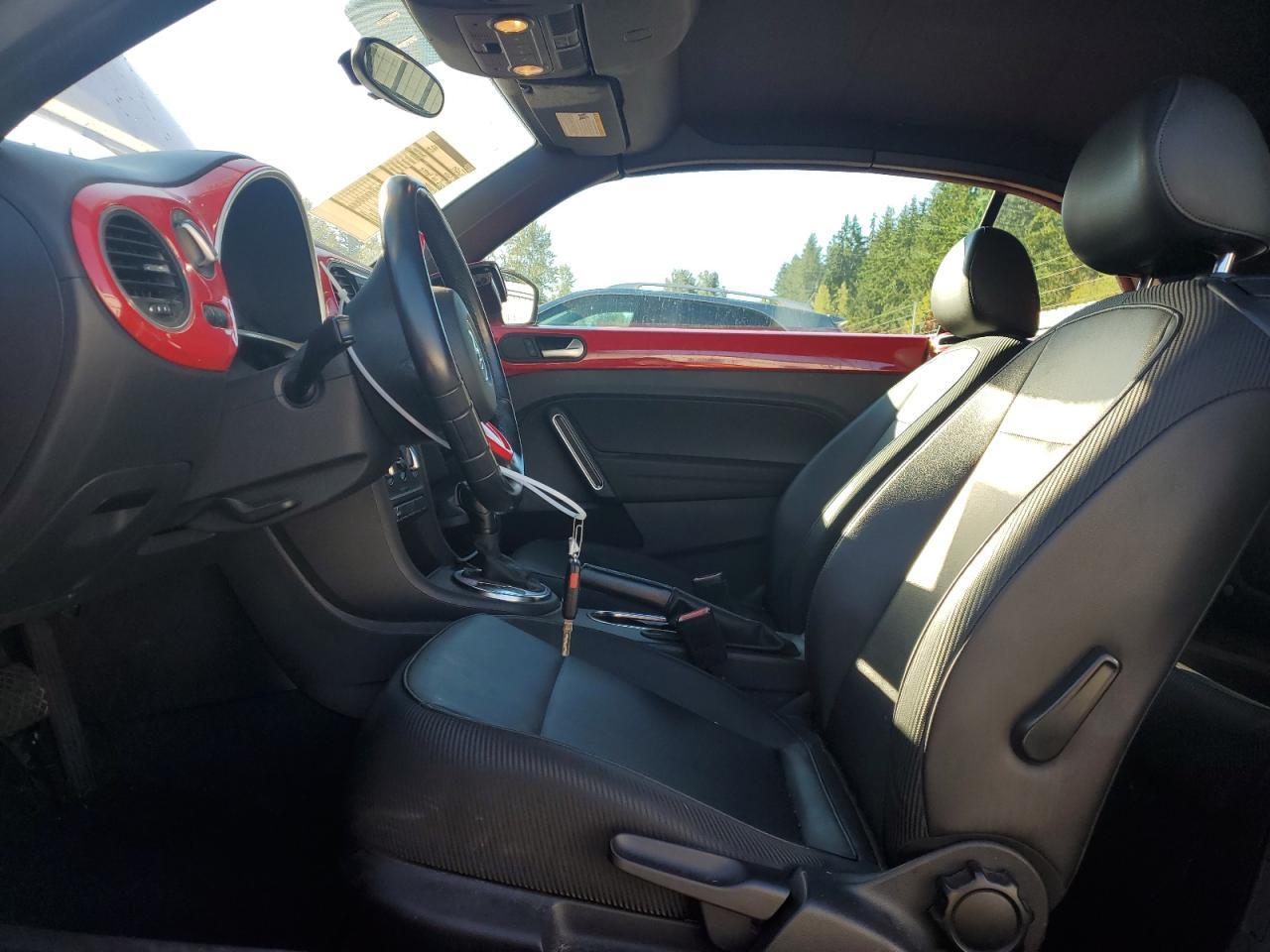 2013 VOLKSWAGEN Beetle