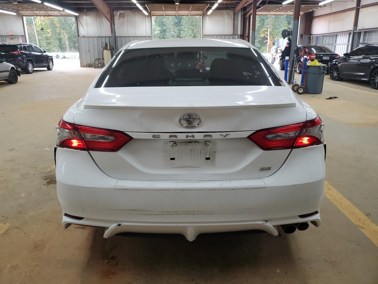 2018 TOYOTA CAMRY