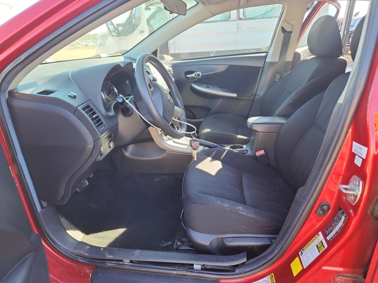 2011 TOYOTA COROLLA