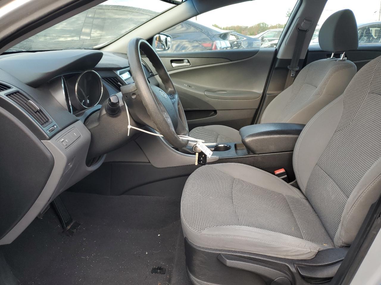 2011 HYUNDAI SONATA