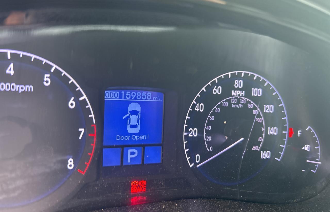2013 HYUNDAI GENESIS