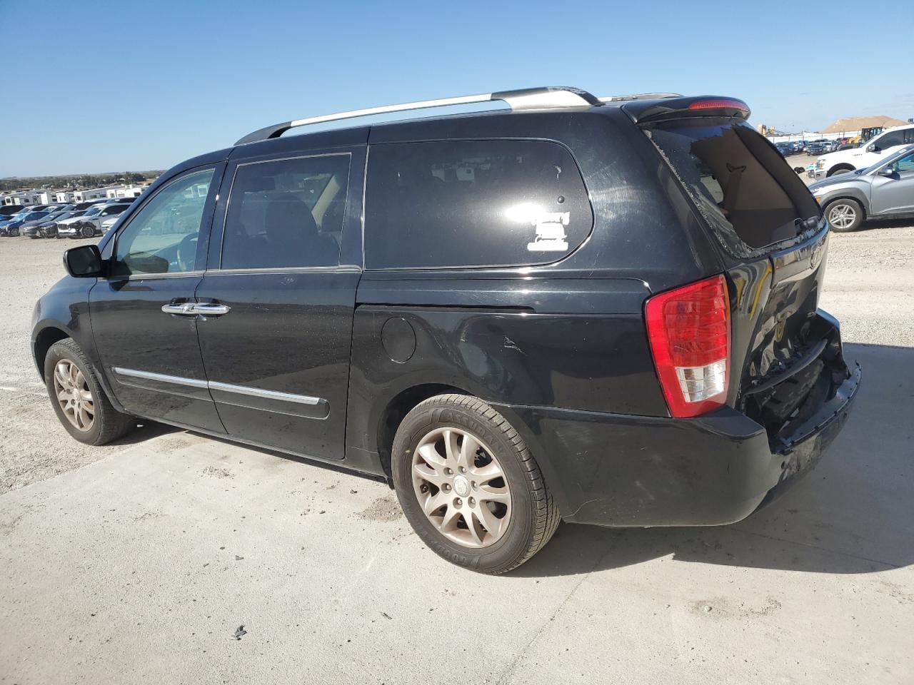 2010 KIA SEDONA
