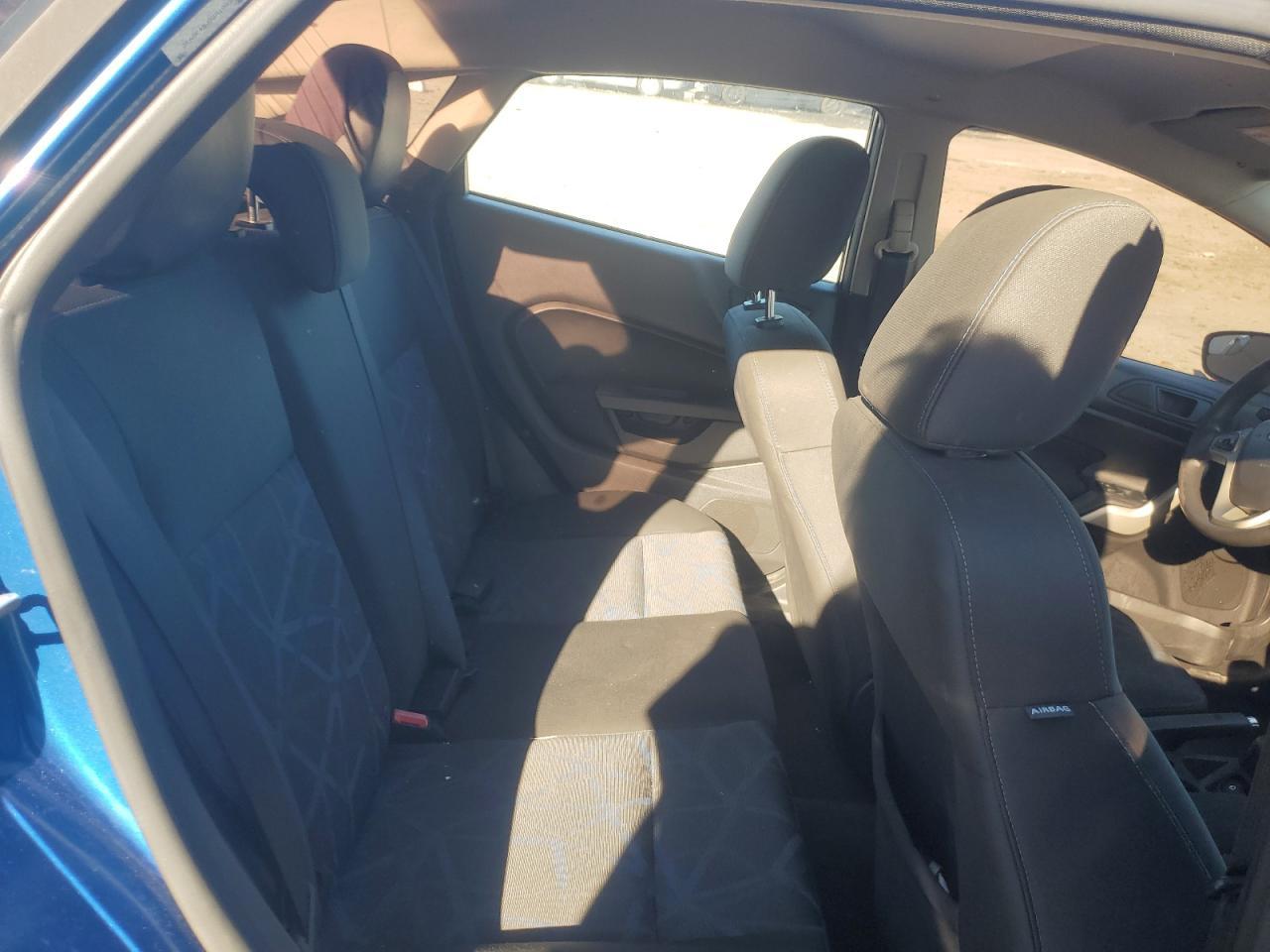 2011 FORD Fiesta