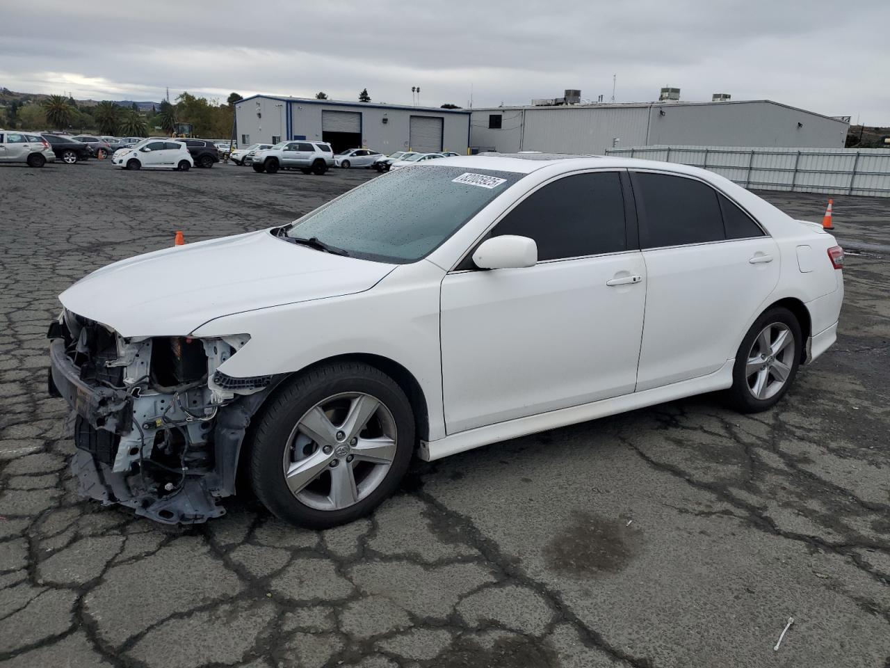 2011 TOYOTA CAMRY