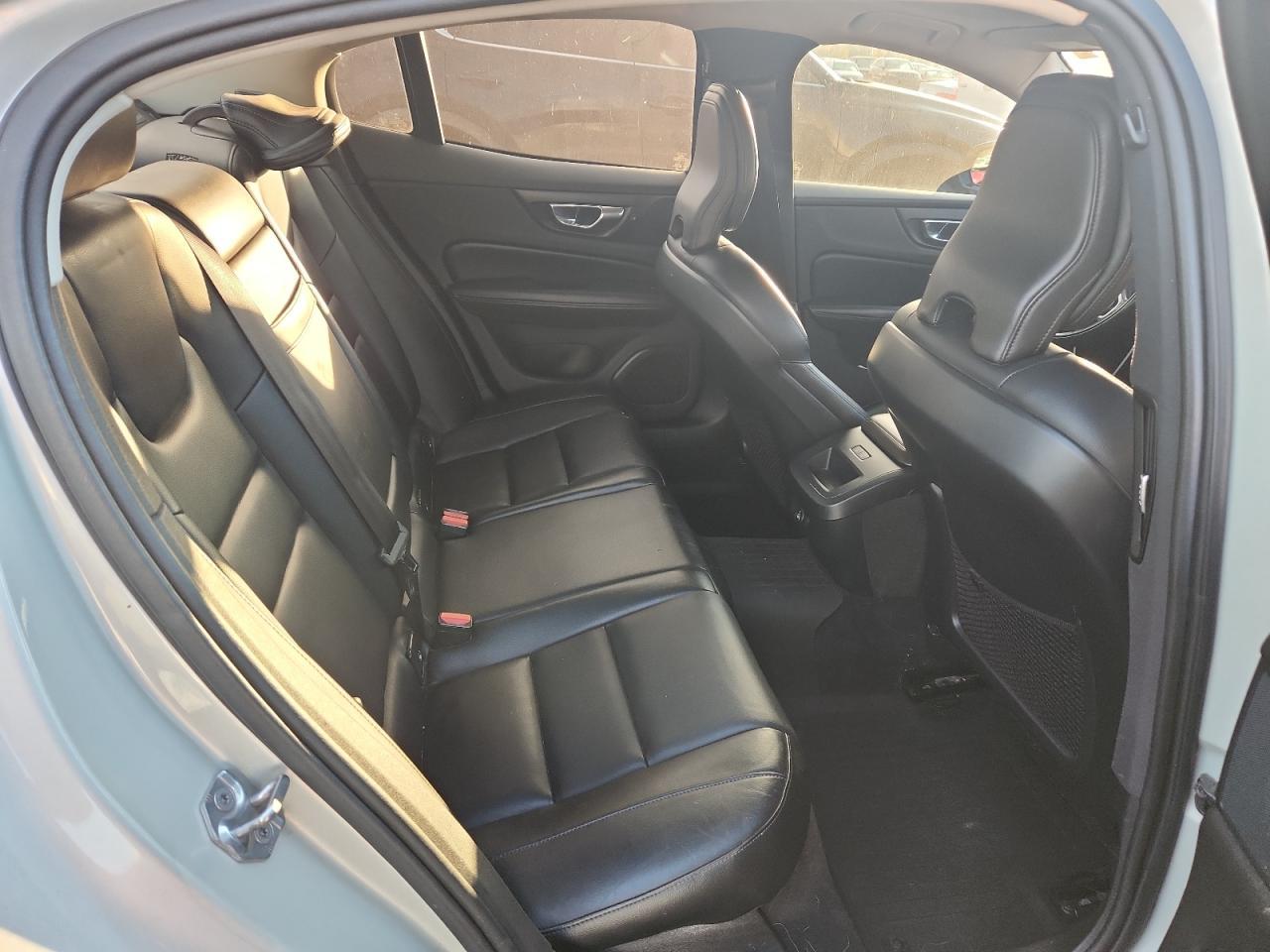 2019 VOLVO S60