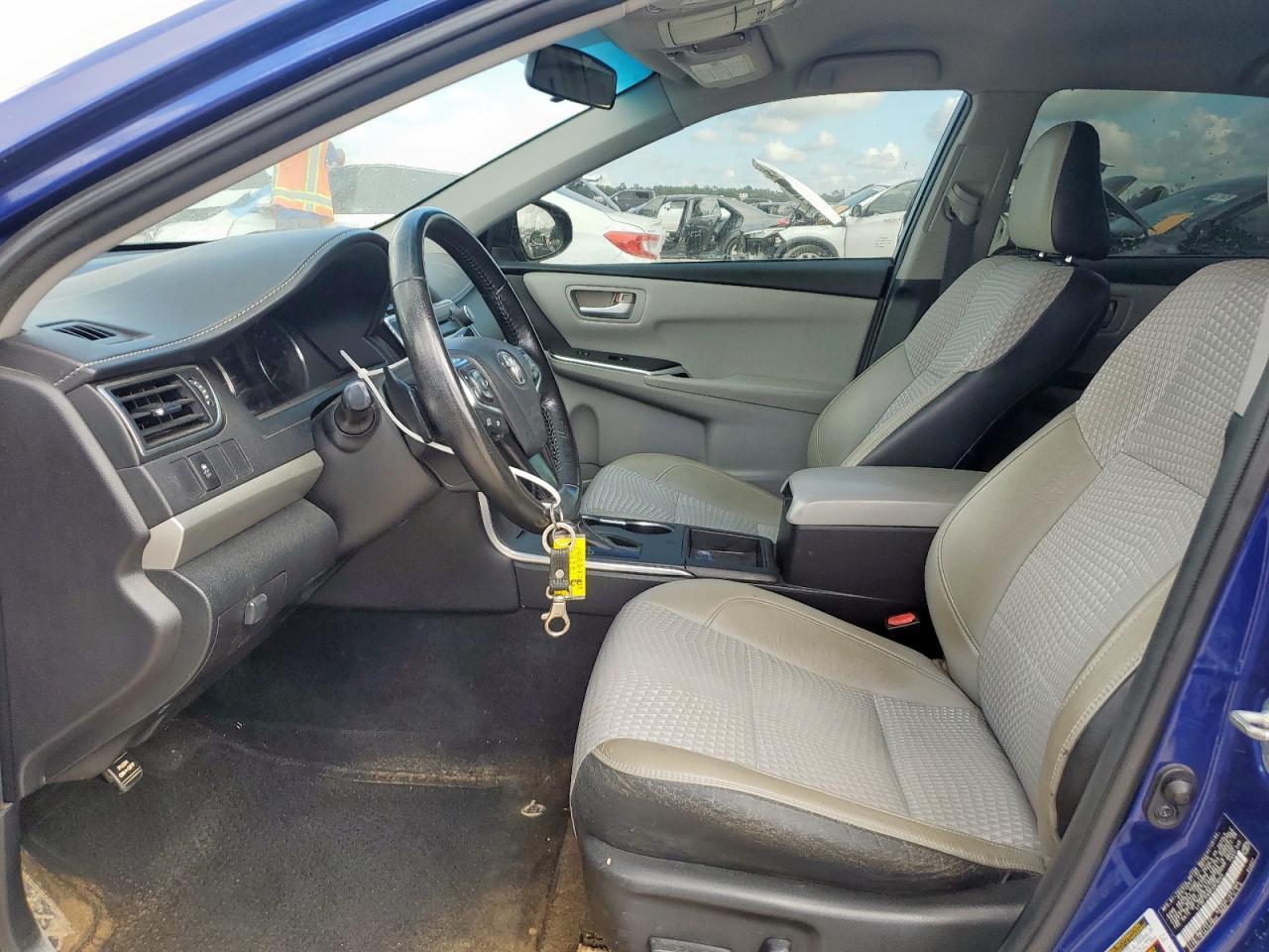 2015 TOYOTA CAMRY