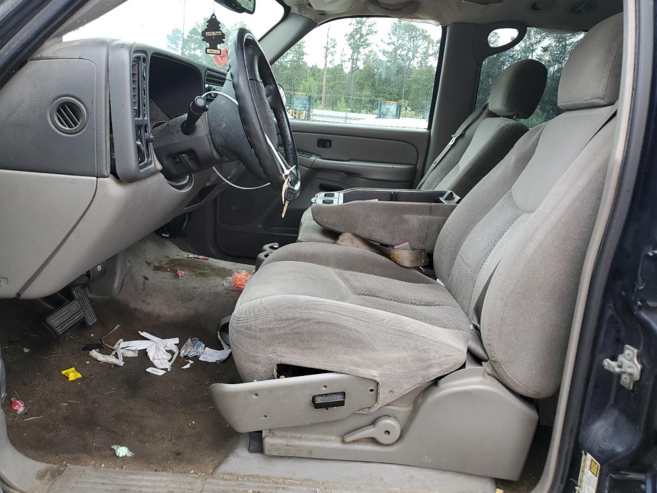 2004 CHEVROLET Tahoe