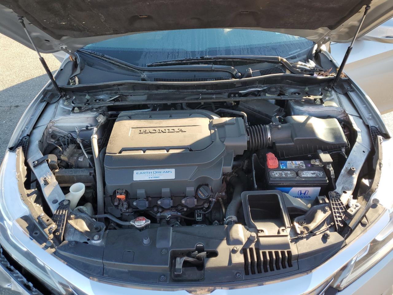 2016 HONDA ACCORD