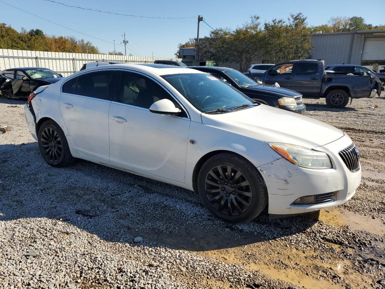 2011 BUICK Regal