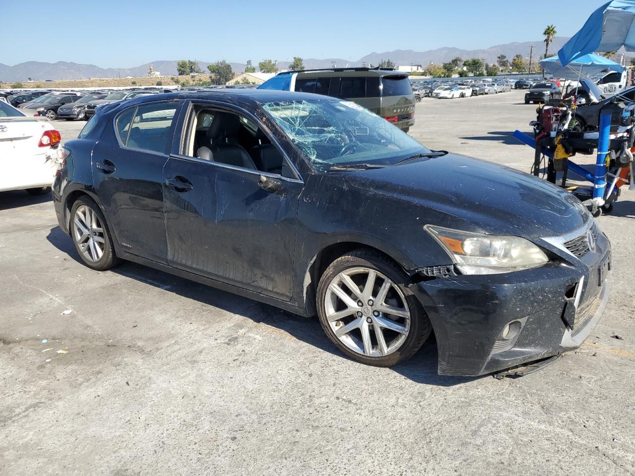 2015 LEXUS CT 200