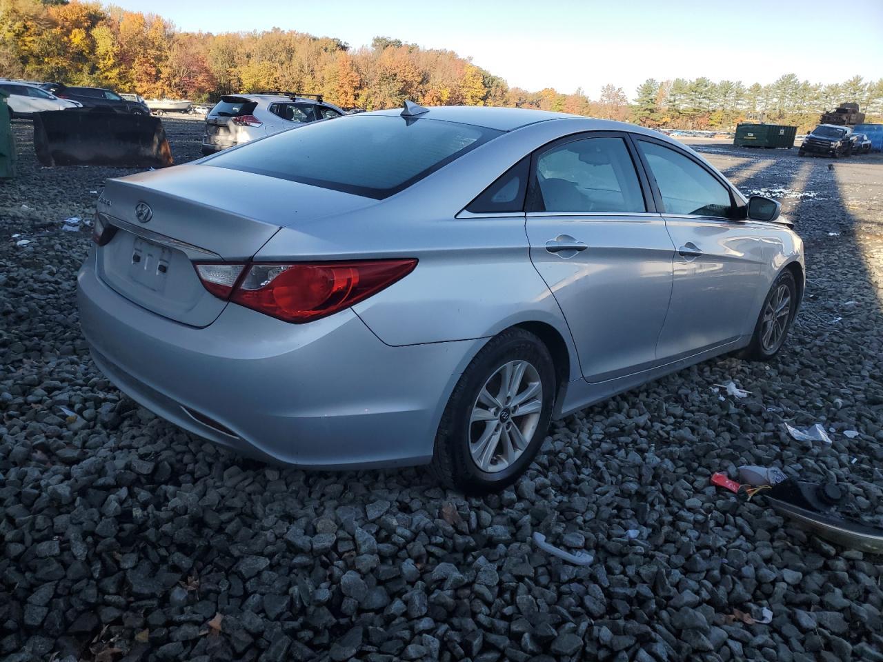 2013 HYUNDAI SONATA