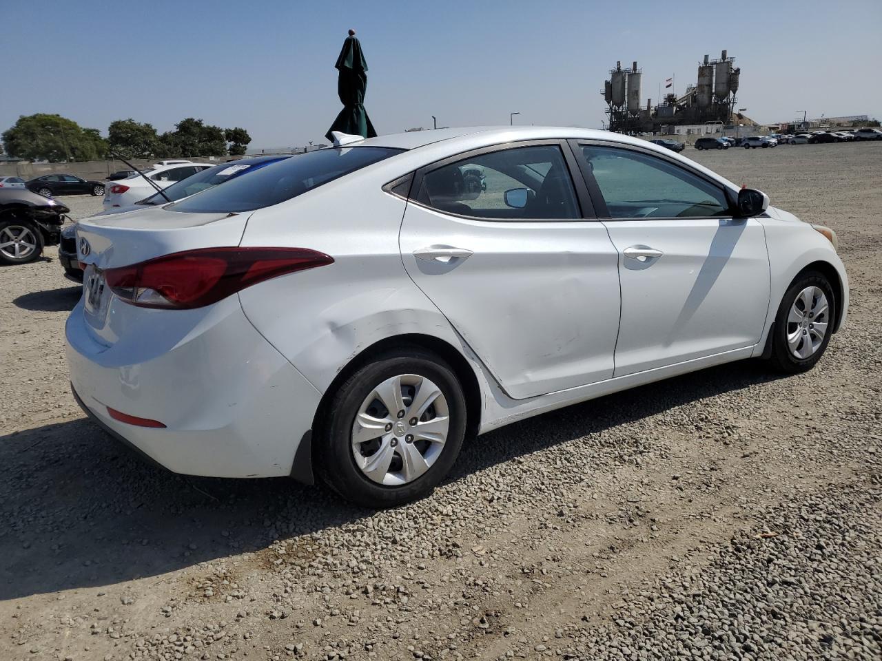 2016 HYUNDAI ELANTRA
