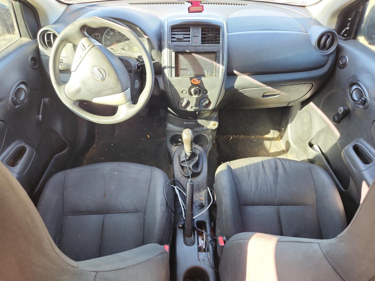 2017 NISSAN VERSA