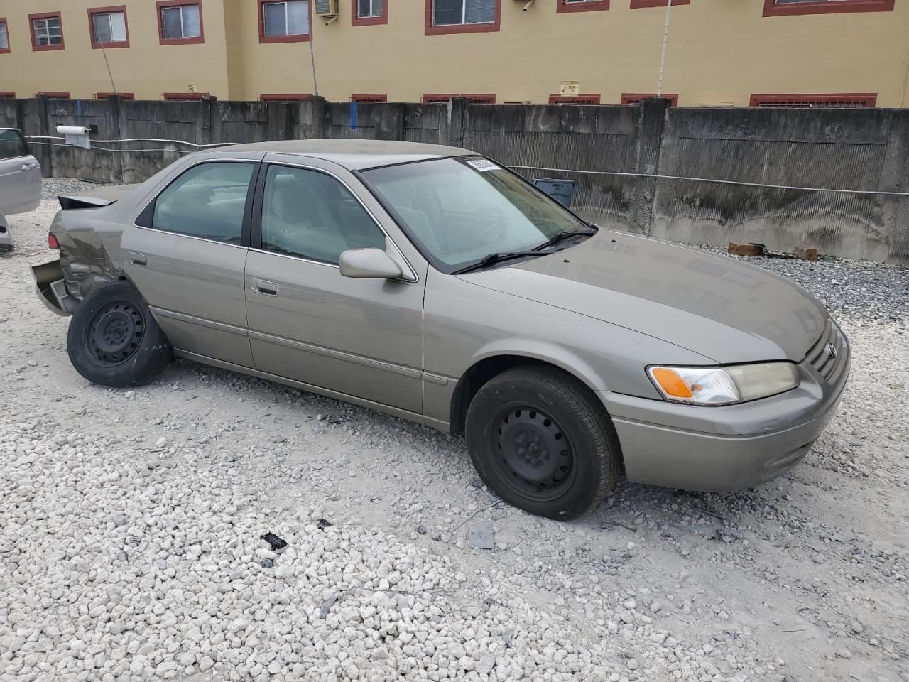 1998 TOYOTA CAMRY