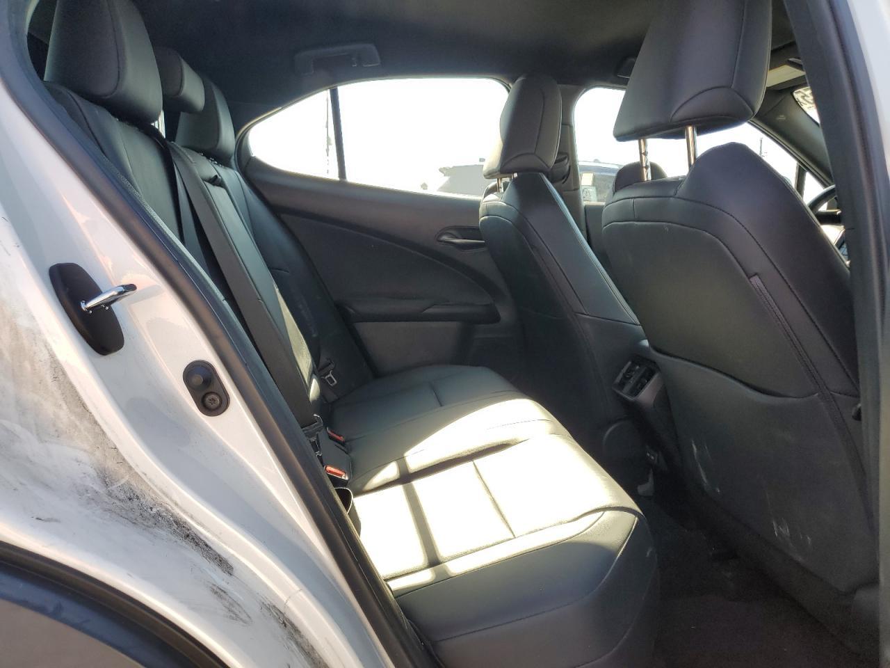 2022 LEXUS Ux