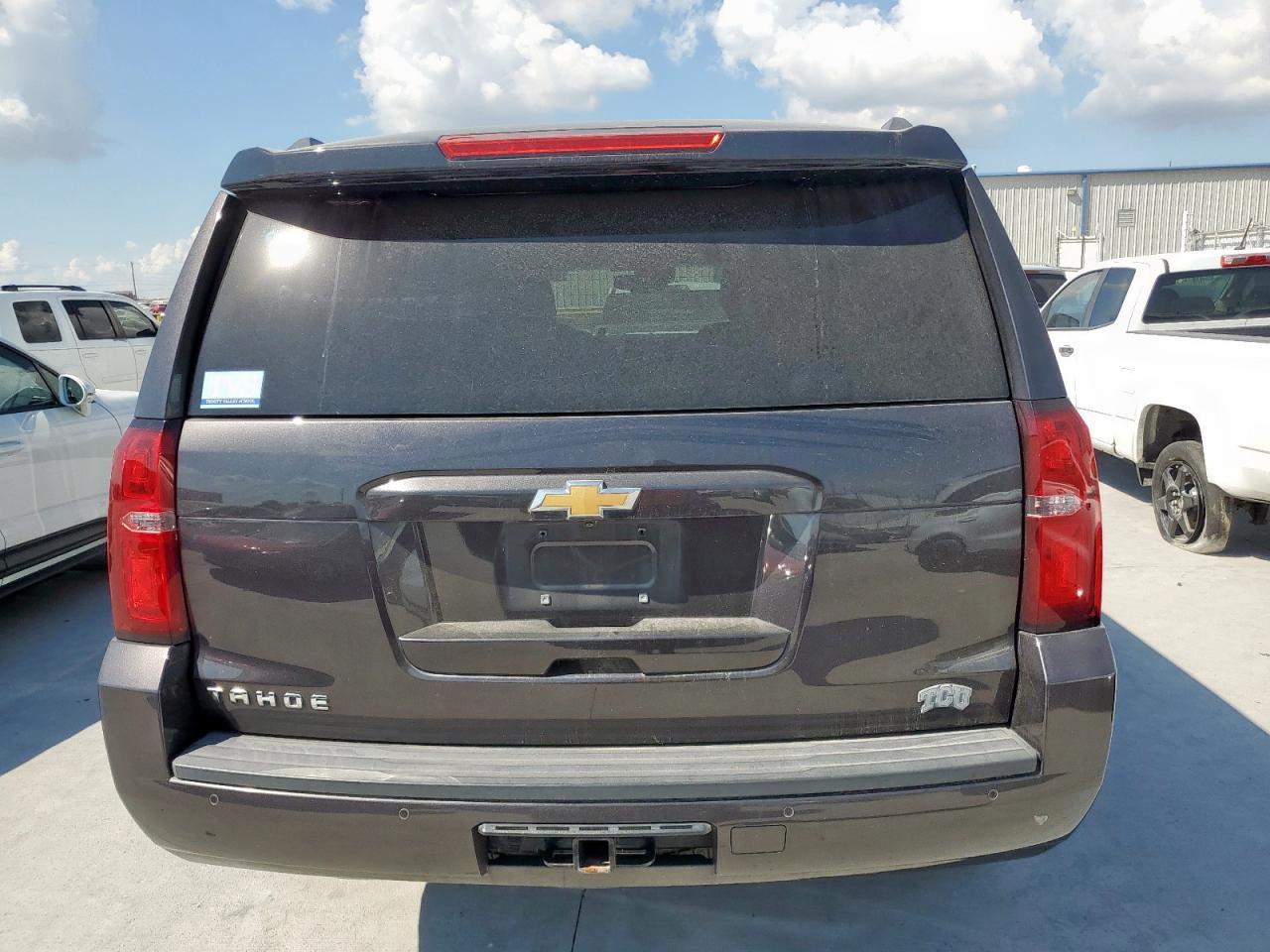 2017 CHEVROLET Tahoe