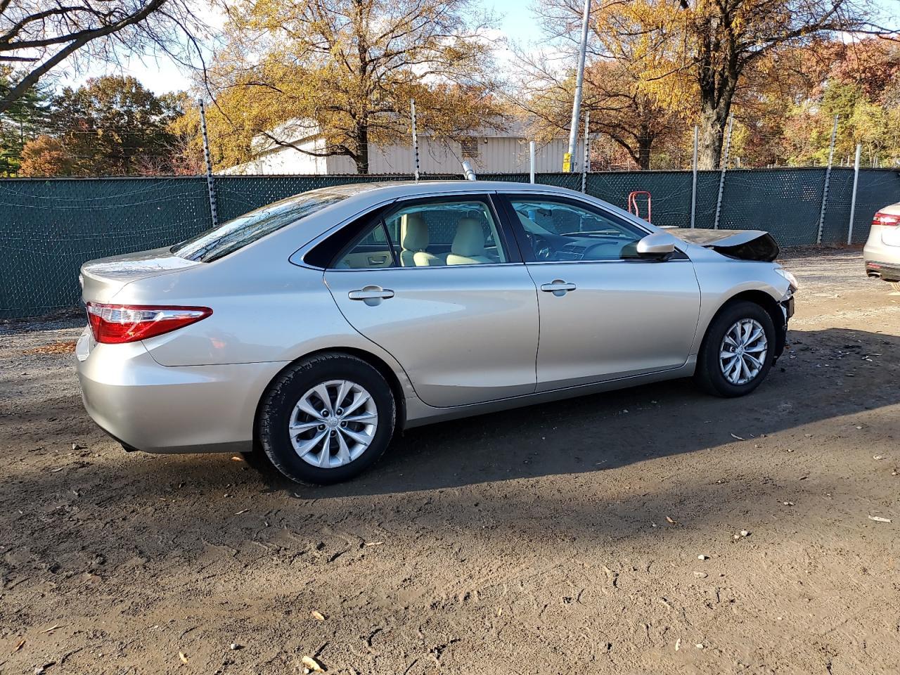 2016 TOYOTA CAMRY