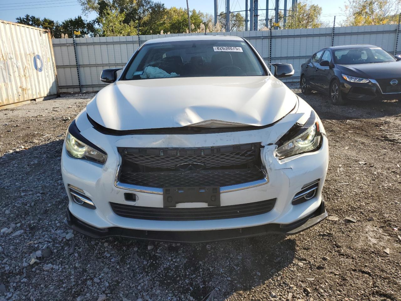 2015 INFINITI Q50