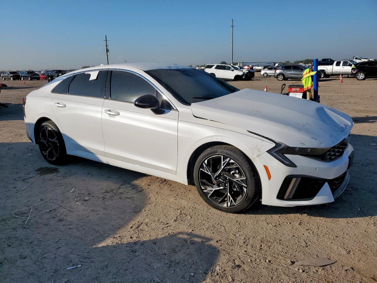 2025 KIA K5
