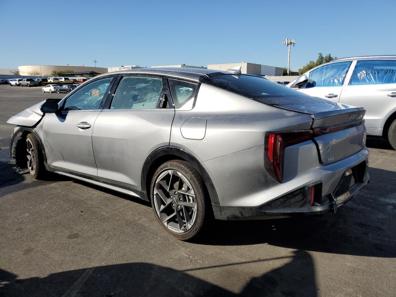 2025 KIA K4