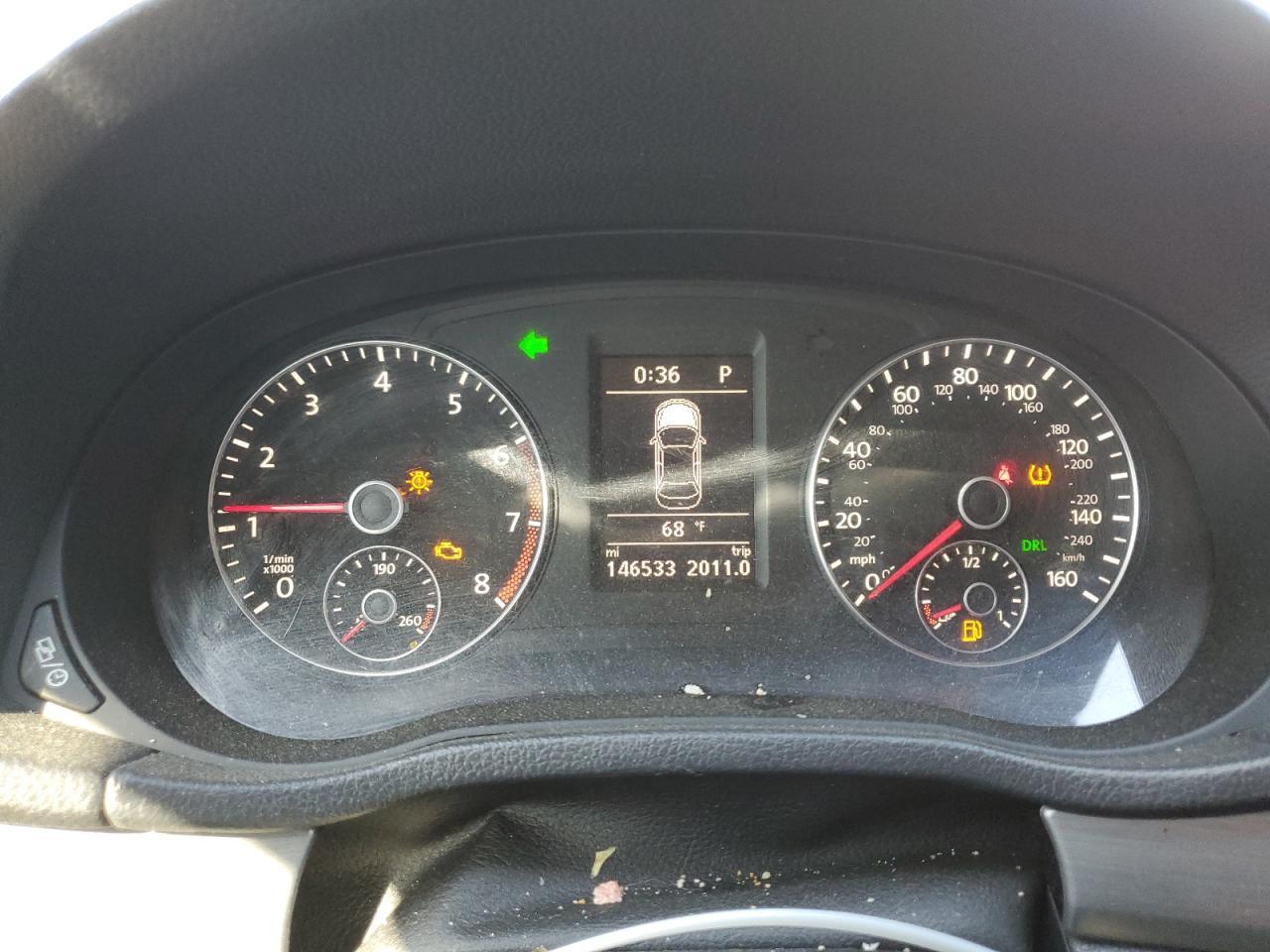 2014 VOLKSWAGEN Passat