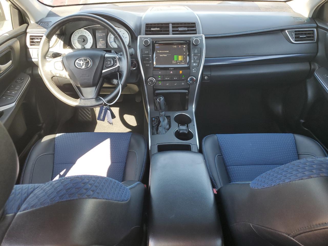 2016 TOYOTA CAMRY
