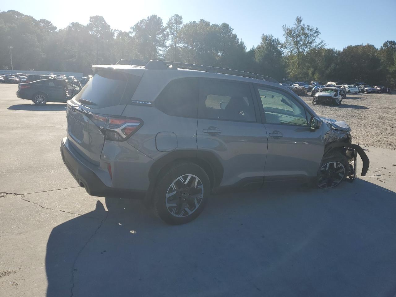 2025 SUBARU FORESTER