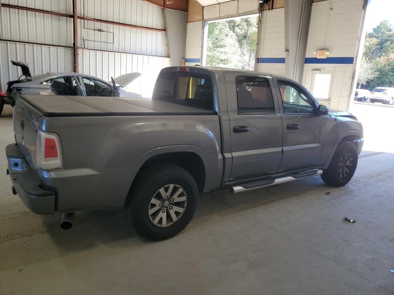 2007 MITSUBISHI Raider