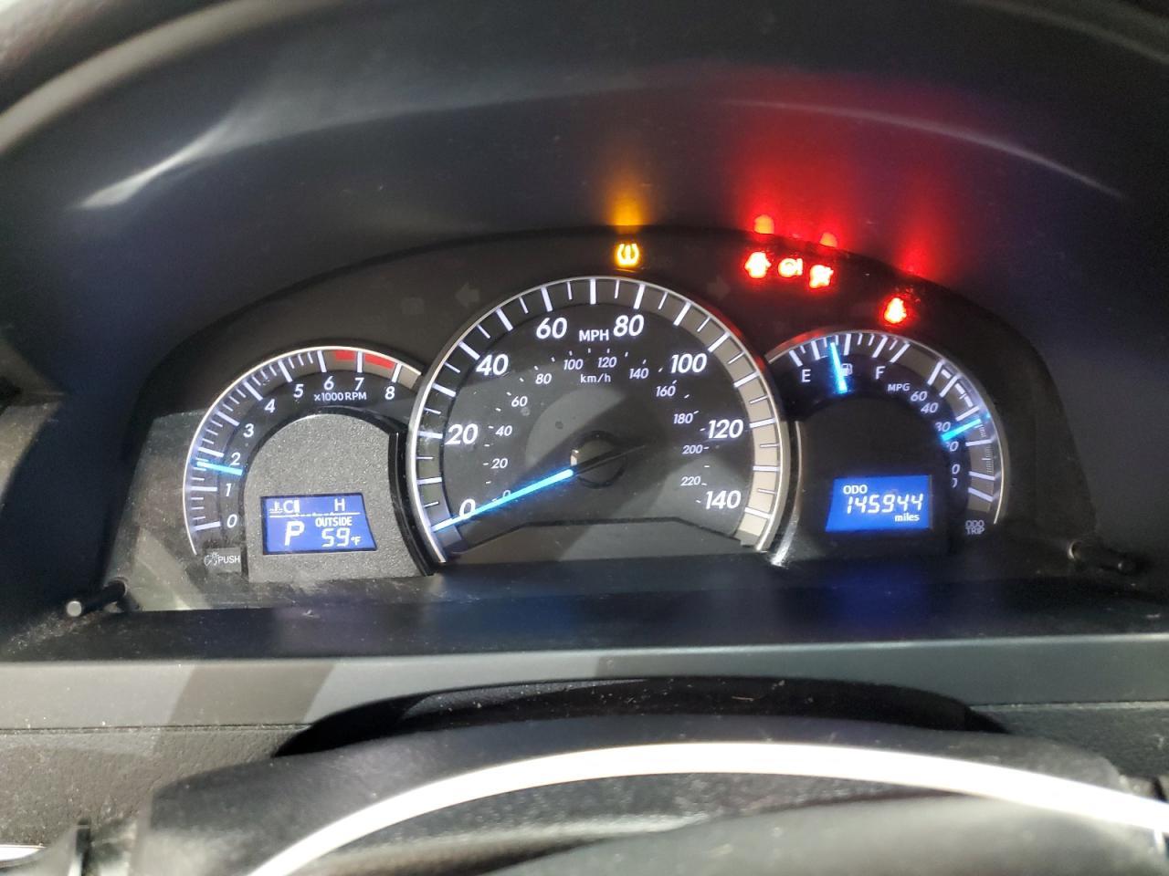 2014 TOYOTA CAMRY