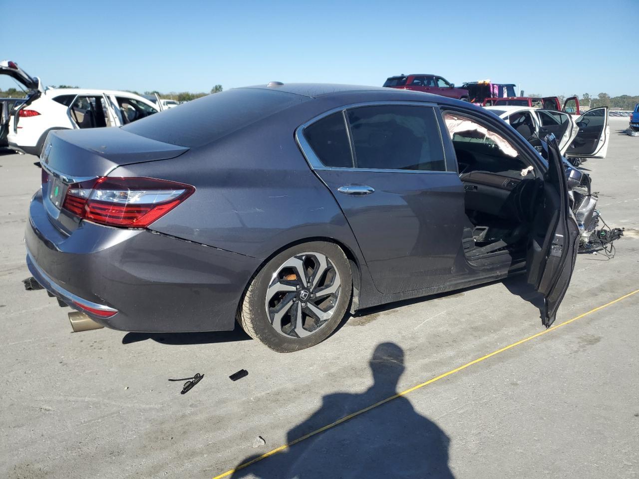 2017 HONDA ACCORD