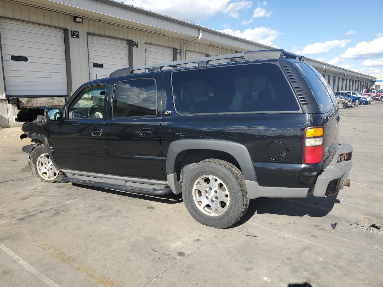 2004 CHEVROLET Suburban