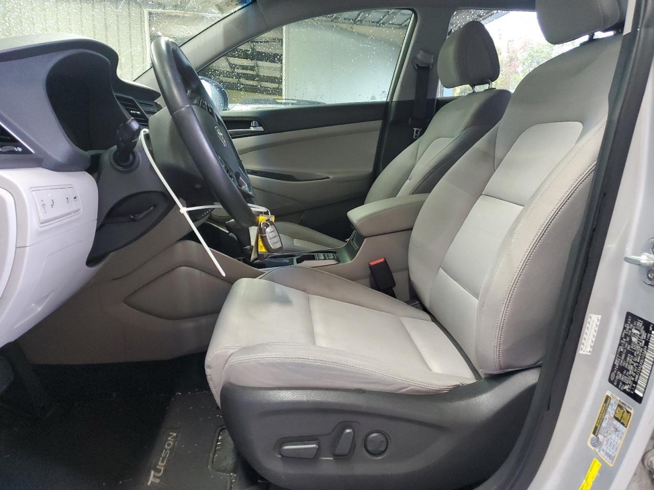 2016 HYUNDAI TUCSON