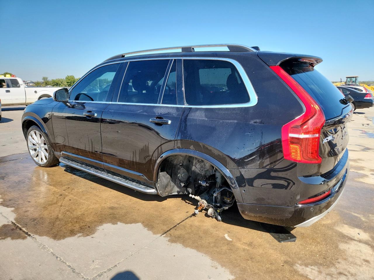 2016 VOLVO XC90
