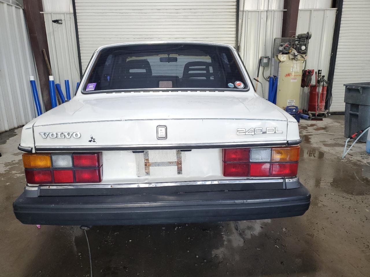1990 VOLVO 240