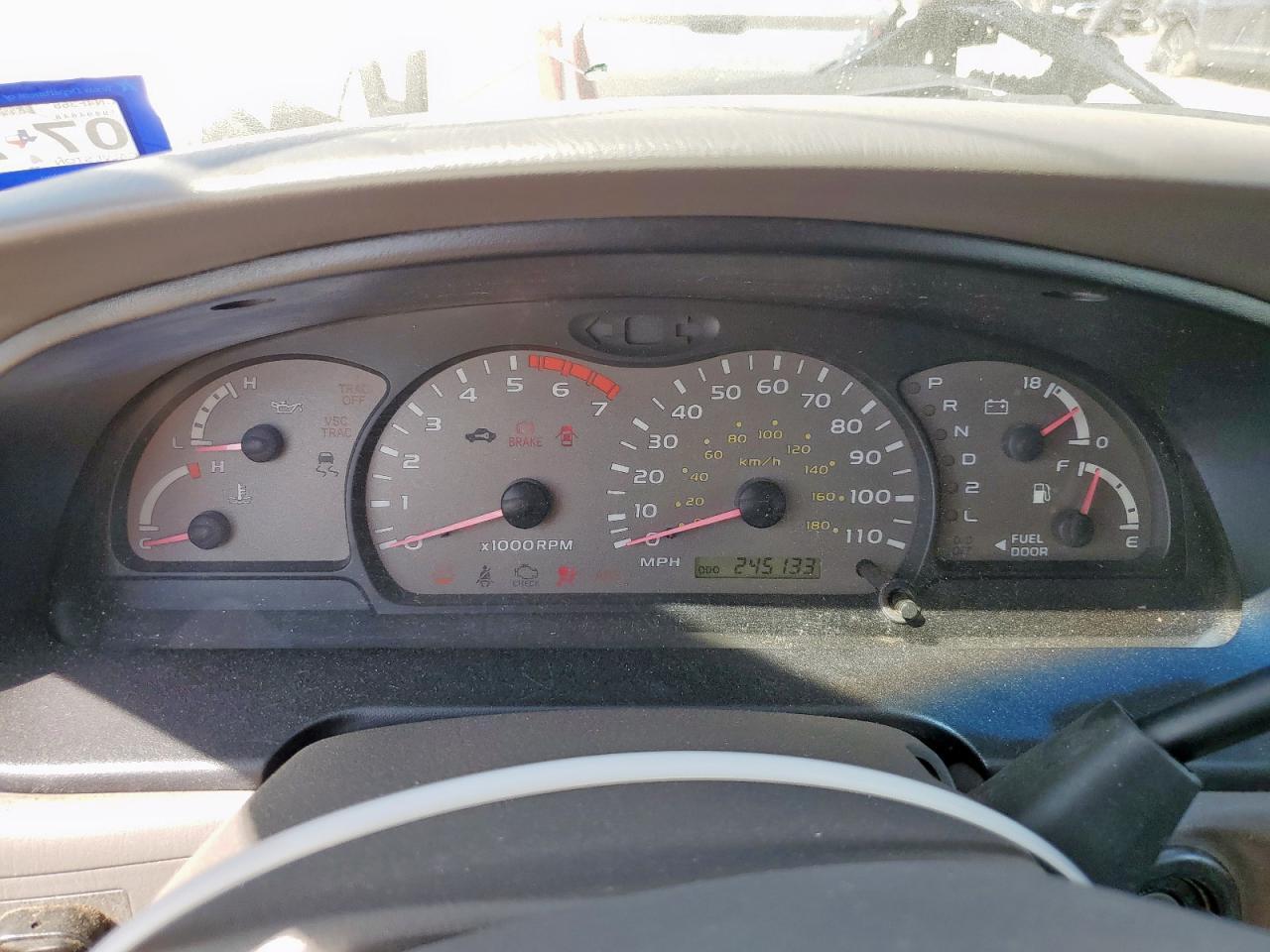 2003 TOYOTA Sequoia