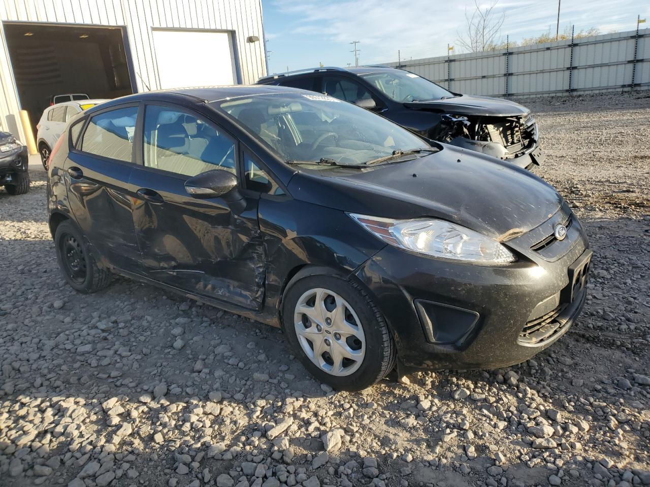 2013 FORD Fiesta