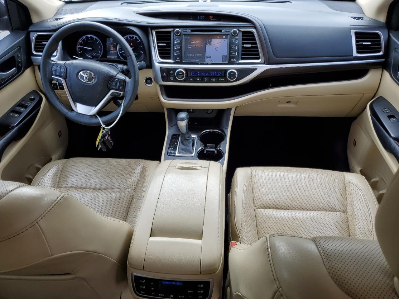 2016 TOYOTA HIGHLANDER